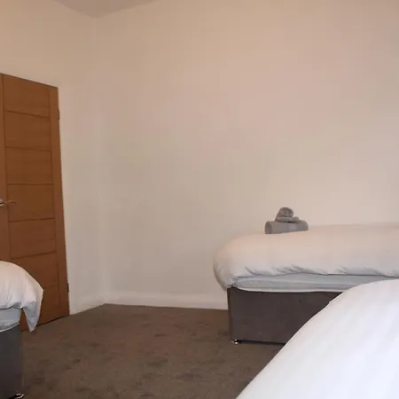 Beautiful, Spacious, Old Trafford Manchester