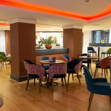 Copthorne Salford Quays 4*