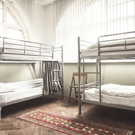 Hatters Hostel