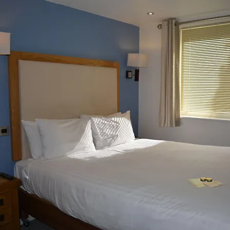 The Waterside And Leisure Club 3* Manchester