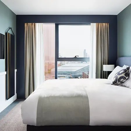 Hyatt House Aparthotel 4*