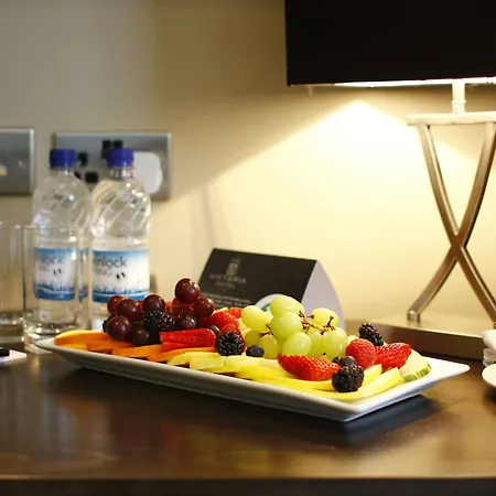 The Victoria Manchester By Compass Hospitality 3* אולדהאם