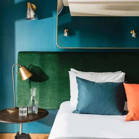 Native Aparthotel 4*