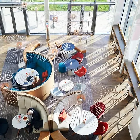 Hyatt House Aparthotel 4*