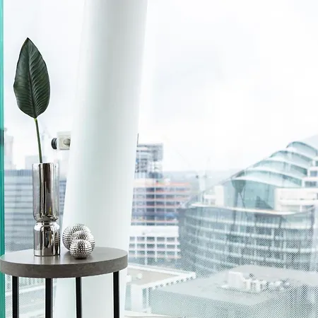 Apartment Luxury Three Bedroom Penthouse - By Resify Manchester