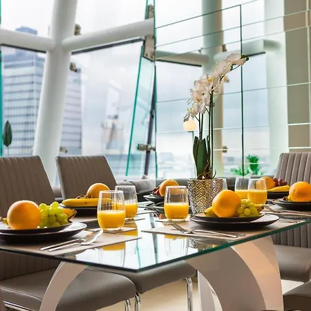 Apartment Luxury Three Bedroom Penthouse - By Resify *