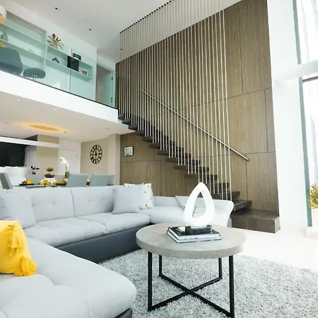 Apartment Luxury Three Bedroom Penthouse - By Resify