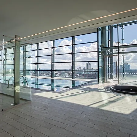 Luxury Three Bedroom Penthouse - By Resify