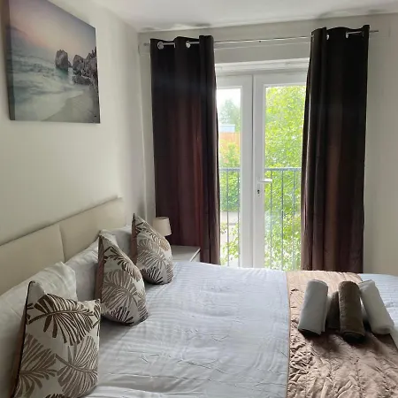 Paris Royal Paradise * Manchester