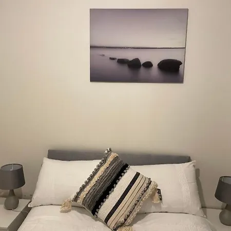 Apartment Paris Royal Paradise *