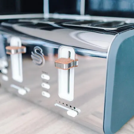 Stylish 4 Bedroom Close To City Centre Manchester