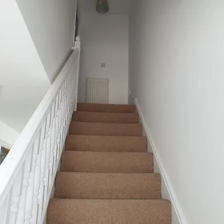 Queens Rooms, A Perfect Stay, Next To Shopping Parks And Central * Manchester