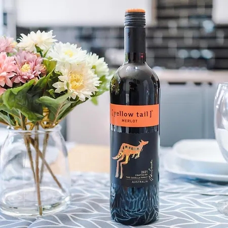 Stylish 4 Bedroom Close To City Centre Manchester