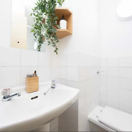 Modern Rooms For Students Only, Manchester - Sk 招待所 曼彻斯特