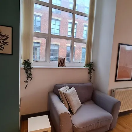 Spacious, Bright And Airy Centre Flat. Unique Converted Mill. דירה מנצ'סטר