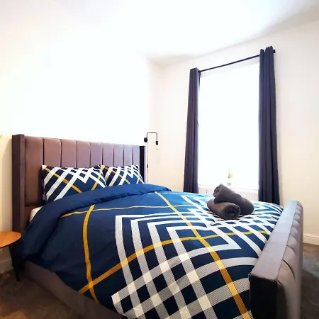 別荘 The Mellor - With Free Parking - 5 Minutes Drive To Coop Live Arena, Etihad Stadium & Centre *