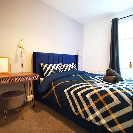 別荘 The Mellor - With Free Parking - 5 Minutes Drive To Coop Live Arena, Etihad Stadium & Centre