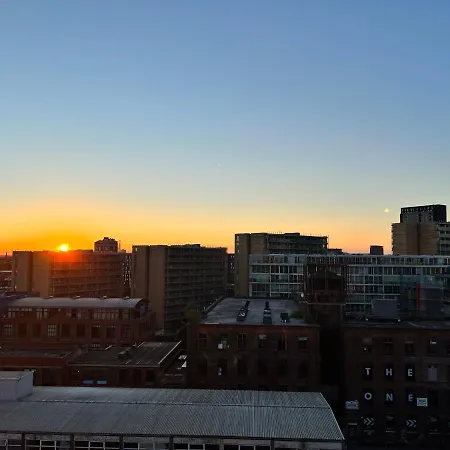 Two Bedrooms Exquisite En-suite Deansgate * Manchester