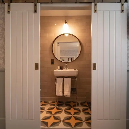 Eleven Didsbury Park Szálloda