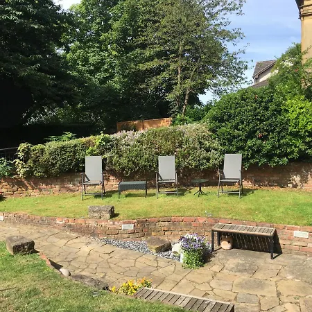 Queens Affittacamere Manchester