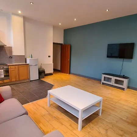Spacious, Bright And Airy Centre Flat. Unique Converted Mill. * 曼彻斯特