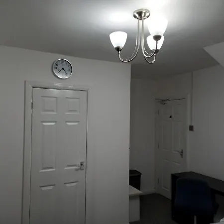 Cozzy 住宿加早餐酒店 *