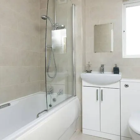 Guestready - Floor Apt 2min Walk To O2 Apollo 맨체스터