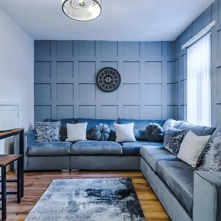 3 Bedroom House Hosted By Mcr Dens 펜션 *