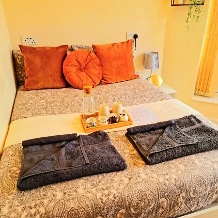 Full Flat-g Floor-private Kitchen/bathroom-parking Lejlighed