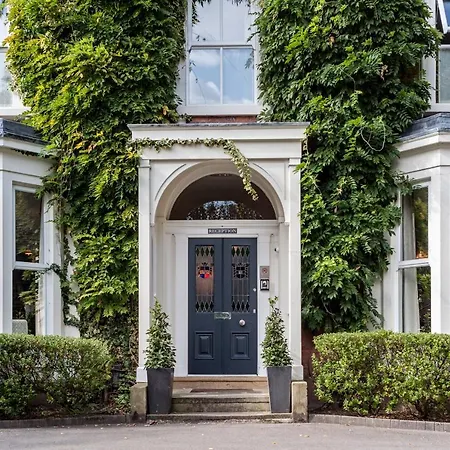 Eleven Didsbury Park 4*