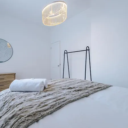 펜션 3 Bedroom House Hosted By Mcr Dens *