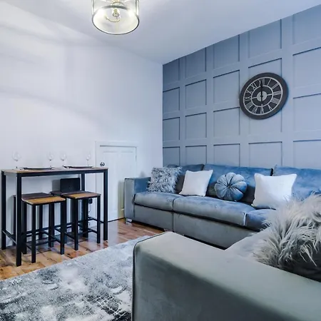 3 Bedroom House Hosted By Mcr Dens 펜션 맨체스터