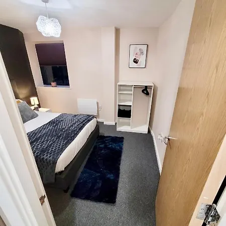 Apartment Workers Paradise - Albion Place Salford