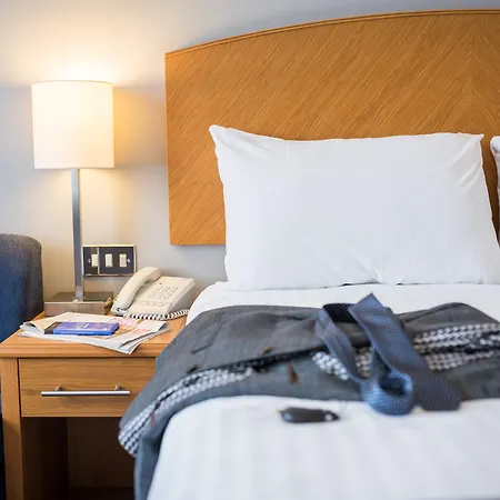 Manchester West By Ihg Szálloda Salford