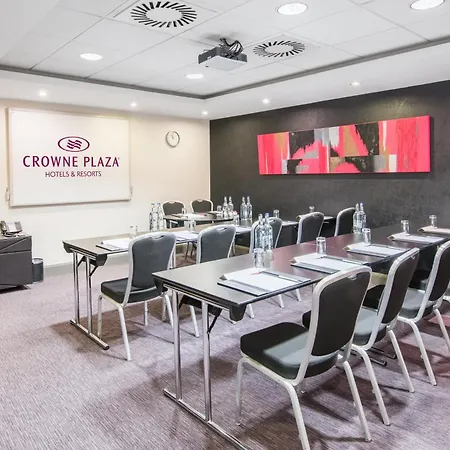 Crowne Plaza Centre By Ihg Hotel
