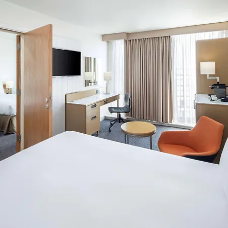 Doubletree By Hilton Piccadilly Hotel 4*