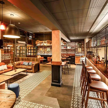 Ibis Centre 96 Portland Street Hotel 3*