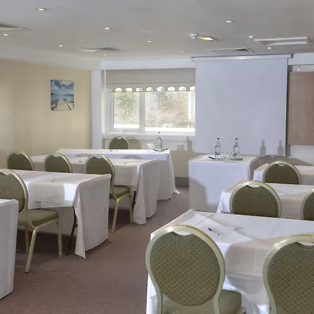Western Manchester Cresta Court Hotel