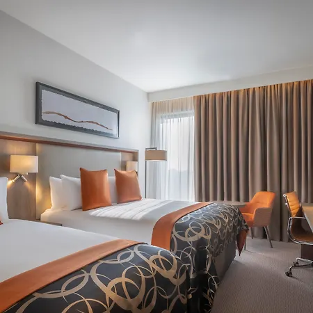 Clayton Centre Hotel