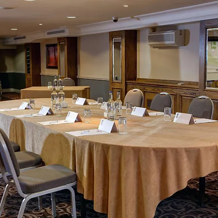 Best Western Plus Pinewood Manchester Airport-wilmslow Aparthotel 4*