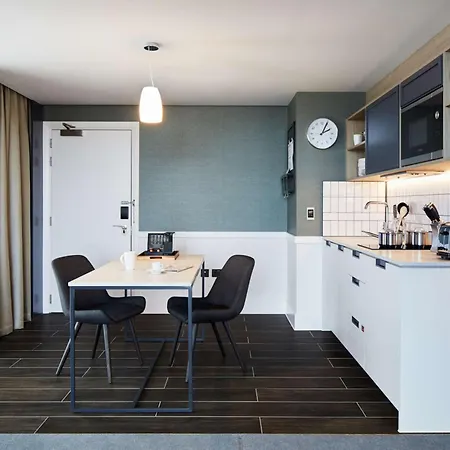 Hyatt House - Aparthotel 4*