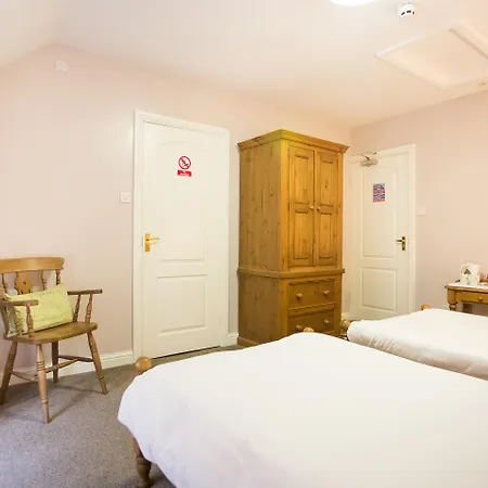 Oyo Ladybower 3*