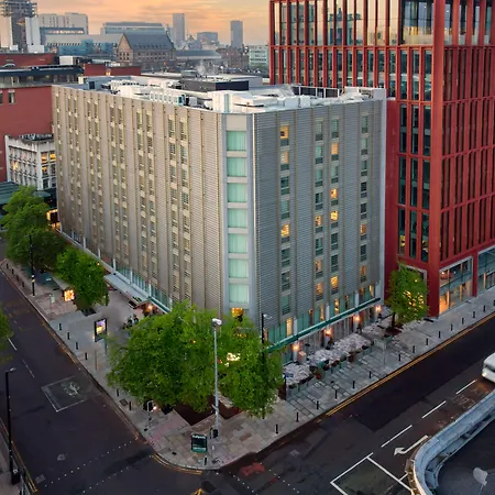 מלון Yotel Deansgate