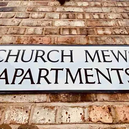 Stunning Luxury Vintage Duplex With Parking