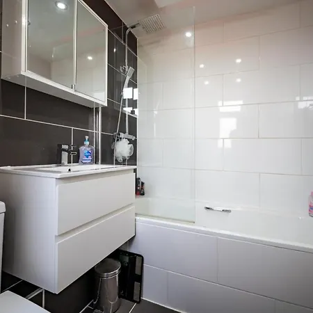 Stunning 1bd Flat Close To Centre * Manchester