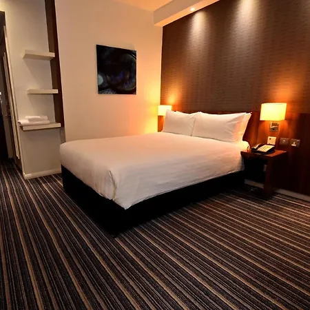 Hotel Express Centre Arena By Ihg 3*