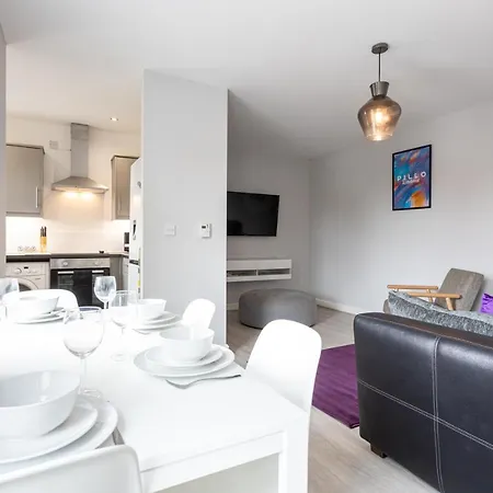 Pillo Serviced - Trafford Μάντσεστερ