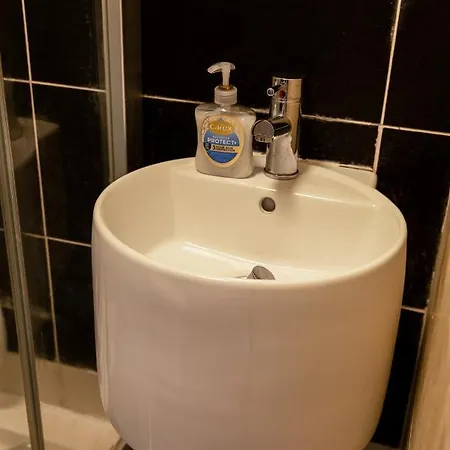 Ξενοδοχείο με διαμερίσματα Empress House *