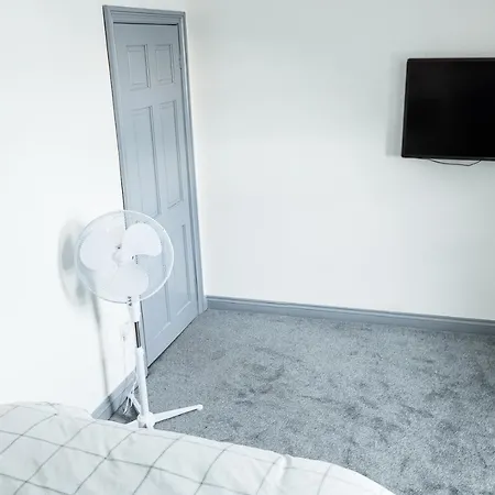 Ξενοδοχείο με διαμερίσματα Empress House *