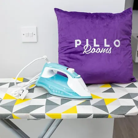 Pillo Serviced - Trafford Manchester